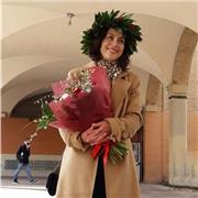 Laureata triennale in beni culturali e magistrale in archeologia, ho svolto un periodo di supplenza presso una scuola primaria